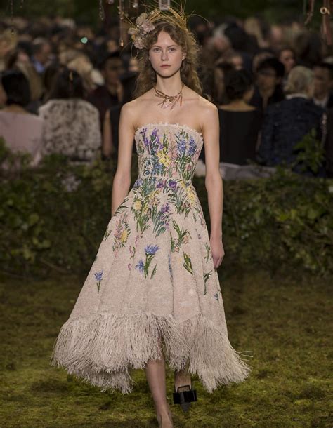 Tout savoir sur le défilé Dior Haute Couture printemps 